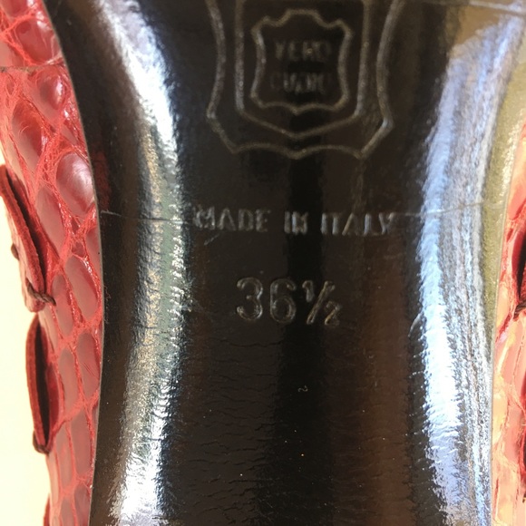 Crocodile Pumps by Laurence Decade Red Made in Italy Size 6.5 - Picture 6 of 8